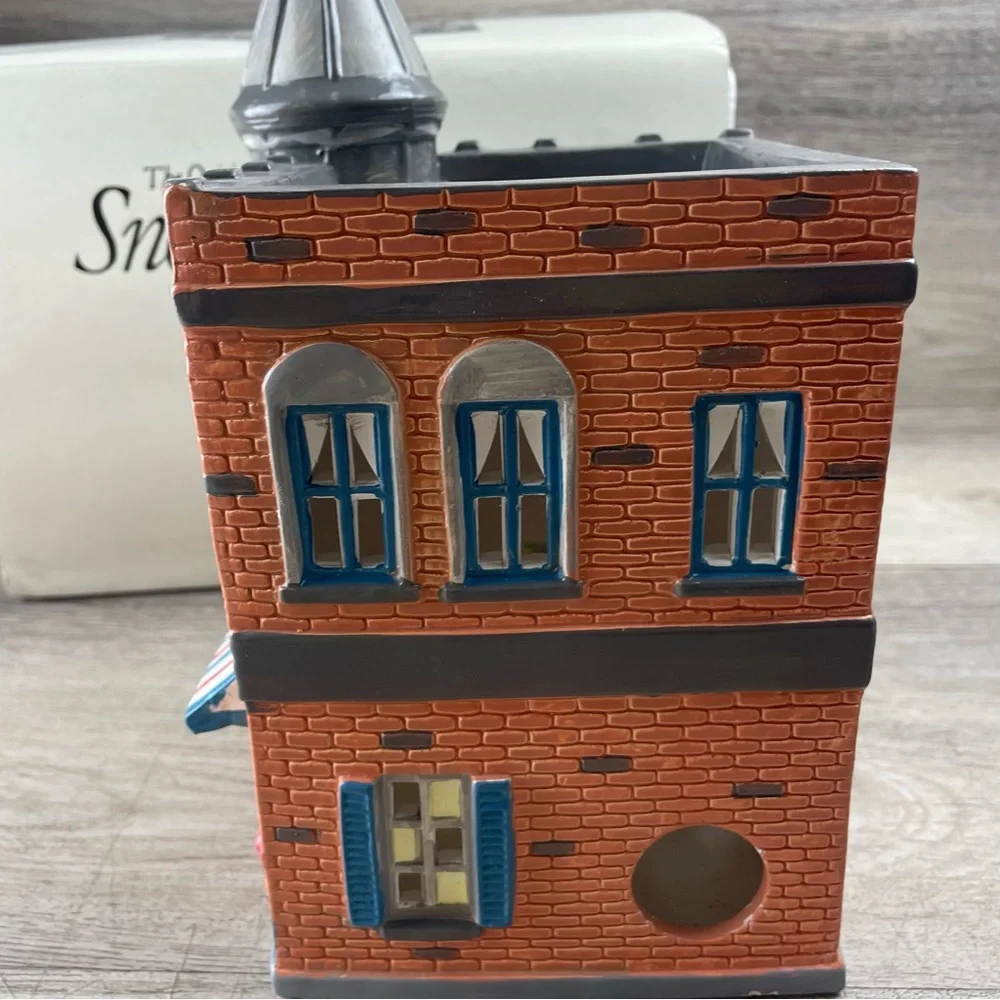 Department 56 The Original Snow Village ~1988 Corner Cafe 5124-1 ~ with light